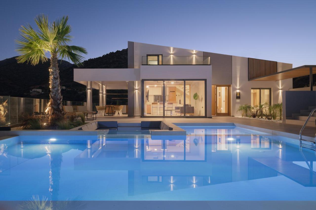 Mayana Luxury Villa, An Infinite Blue Experience, By Thinkvilla * Bali (Crete)